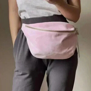 NWT Stoney Clover Lane x Juicy Couture Velour Velvet Fanny Pack Belt Bag Pink